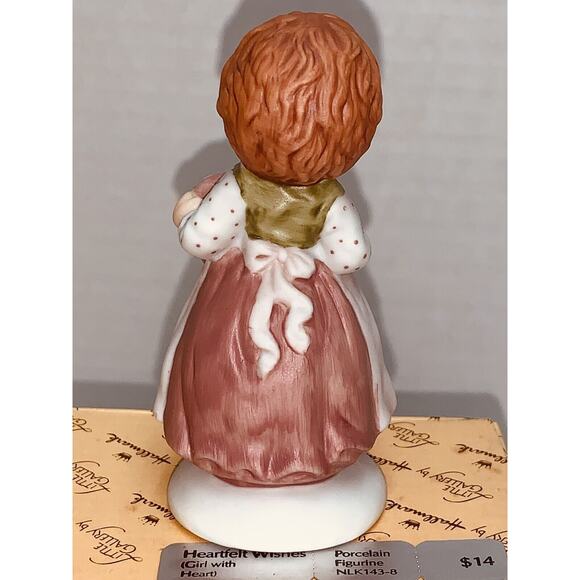 Hallmark 1983 Girl With Heart Heartfelt Wishes Porcelain Figurine Mary Hamilton - Picture 8 of 14